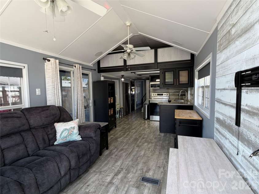 156 Marina Drive, New London, NC 28127.  MLS# CAR4365180, YatesRealty ID 10981. 