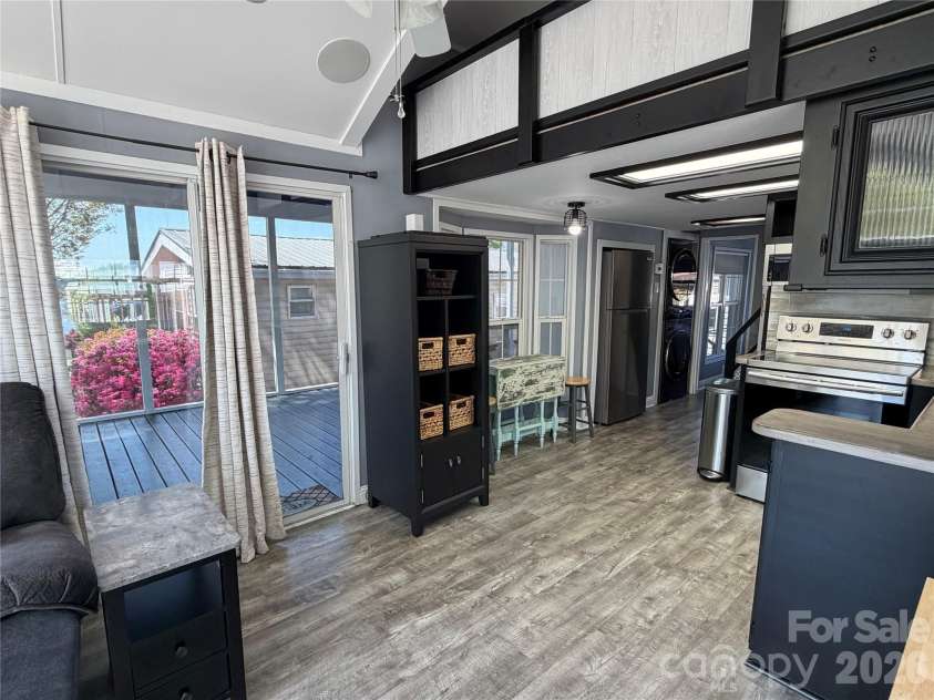 156 Marina Drive, New London, NC 28127.  MLS# CAR4365180, YatesRealty ID 10981. 