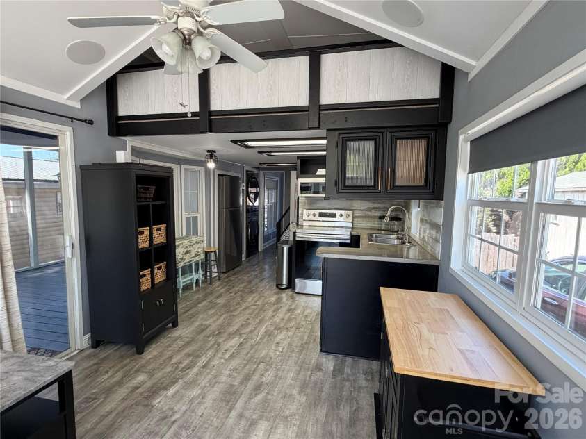 156 Marina Drive, New London, NC 28127.  MLS# CAR4365180, YatesRealty ID 10981. 