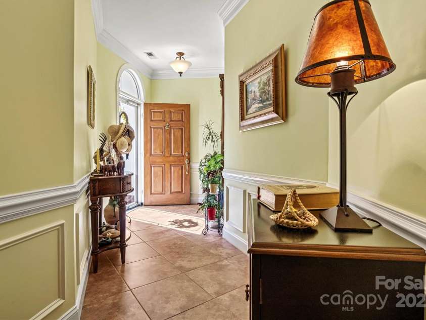 1119 21st Avenue, Hickory, NC 28601.  MLS# CAR4248559, YatesRealty ID 10982. Foyer/Front Entry View