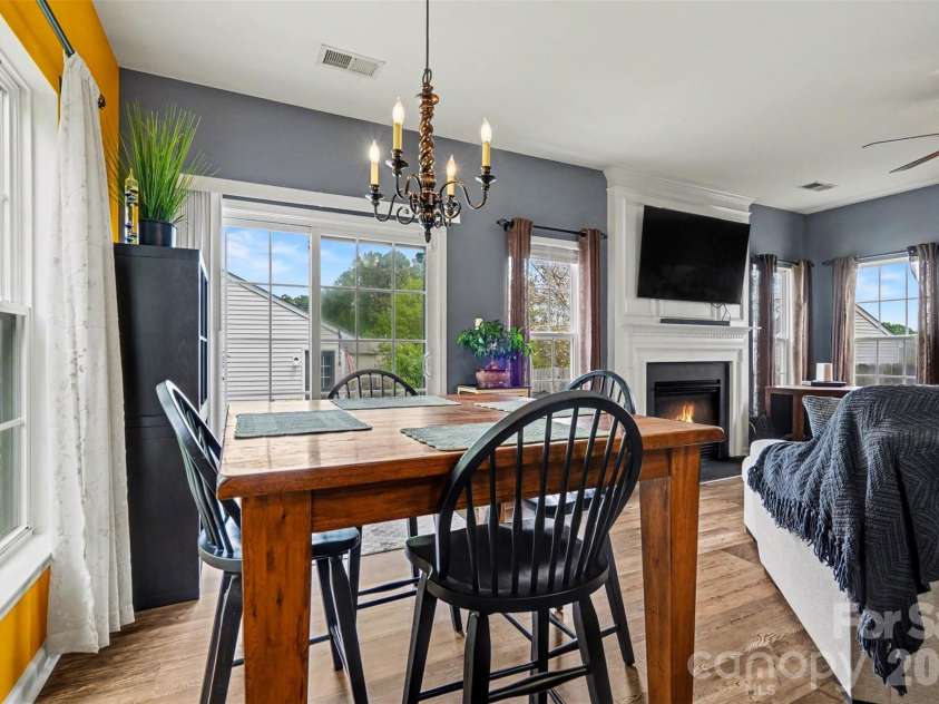 6711 Tanners Creek Drive, Huntersville, NC 28078.  MLS# CAR4366346, YatesRealty ID 10982. 