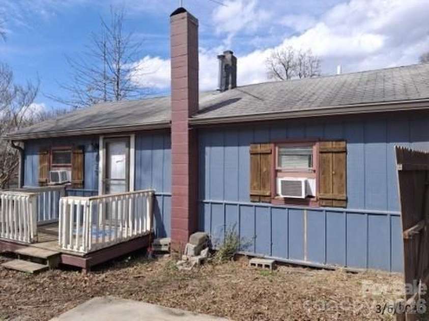129 Harrison Street, Swannanoa, NC 28778.  MLS# CAR4354744, YatesRealty ID 10984. Front
