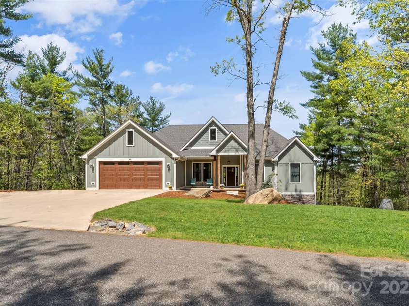 44 Sycamore Drive, Nebo, NC 28761.  MLS# CAR4246554, YatesRealty ID 10984. 