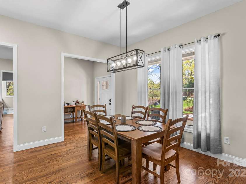 44 Sycamore Drive, Nebo, NC 28761.  MLS# CAR4246554, YatesRealty ID 10984. 