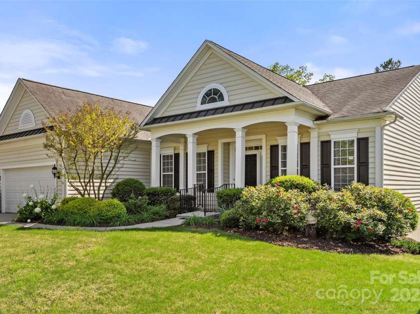 3015 Duclair Lane, Fort Mill, SC 29707.  MLS# CAR4237048, YatesRealty ID 10985. 