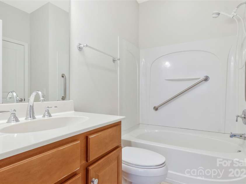 3015 Duclair Lane, Fort Mill, SC 29707.  MLS# CAR4237048, YatesRealty ID 10985. 
