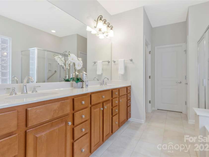 3015 Duclair Lane, Fort Mill, SC 29707.  MLS# CAR4237048, YatesRealty ID 10985. 