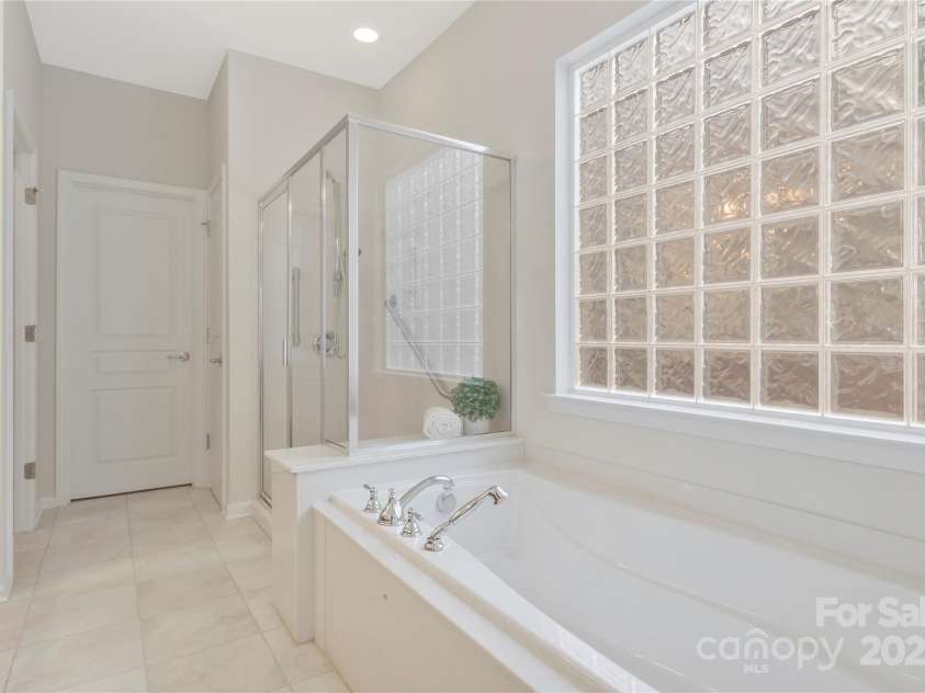 3015 Duclair Lane, Fort Mill, SC 29707.  MLS# CAR4237048, YatesRealty ID 10985. 