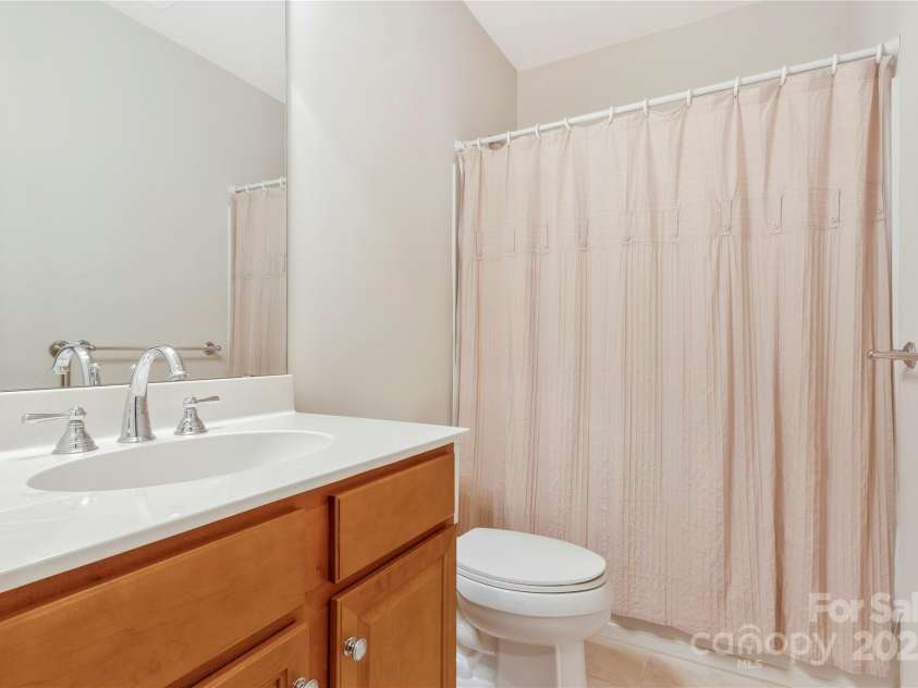 3015 Duclair Lane, Fort Mill, SC 29707.  MLS# CAR4237048, YatesRealty ID 10985. 