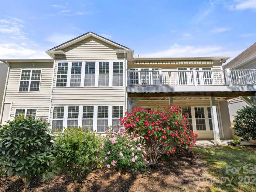 3015 Duclair Lane, Fort Mill, SC 29707.  MLS# CAR4237048, YatesRealty ID 10985. 