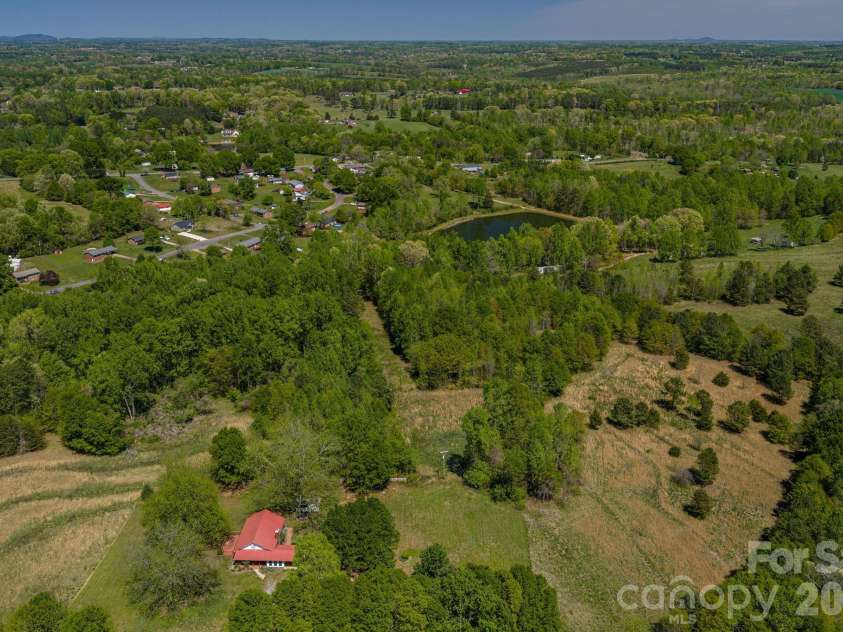635 Sanders Road, Shelby, NC 28150.  MLS# CAR4360910, YatesRealty ID 10985. 