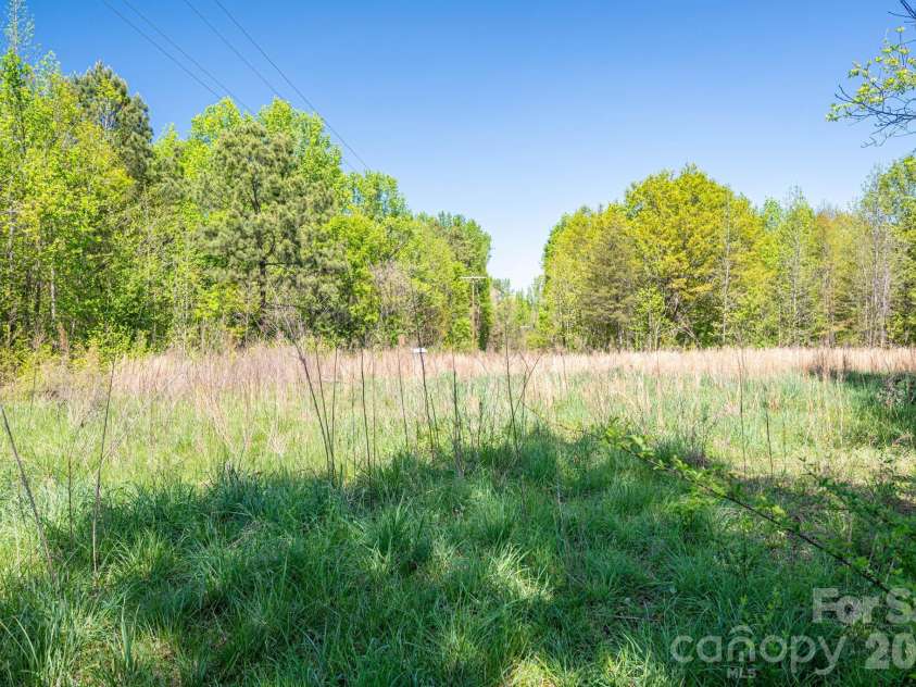 635 Sanders Road, Shelby, NC 28150.  MLS# CAR4360910, YatesRealty ID 10985. 