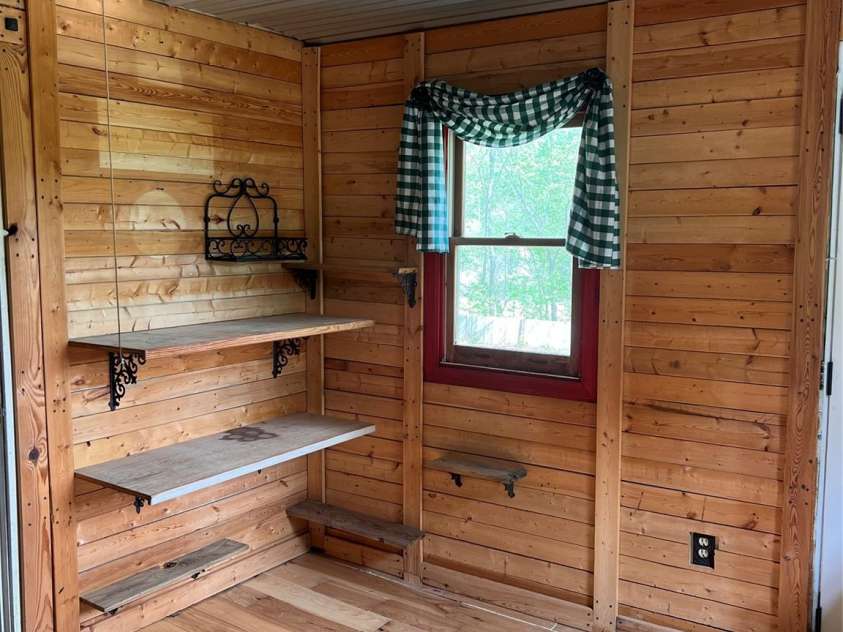 635 Sanders Road, Shelby, NC 28150.  MLS# CAR4360910, YatesRealty ID 10985. 