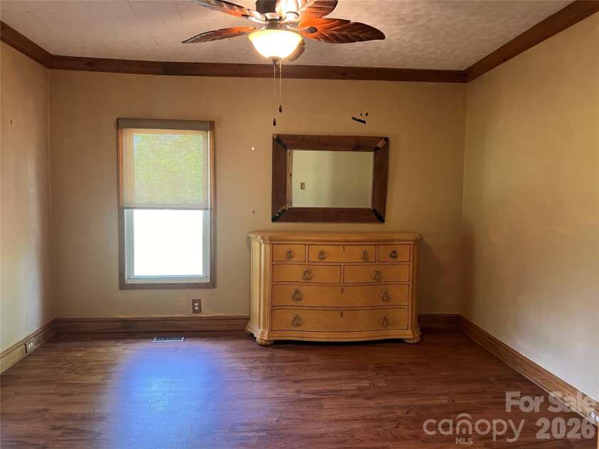 635 Sanders Road, Shelby, NC 28150.  MLS# CAR4360910, YatesRealty ID 10985. 