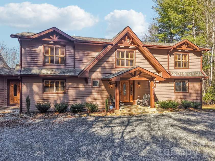 266 Lost Mine Trail, Brevard, NC 28712.  MLS# CAR4345707, YatesRealty ID 10986. 