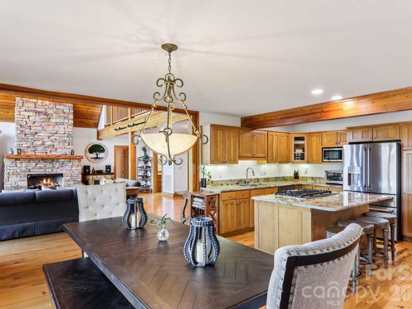 266 Lost Mine Trail, Brevard, NC 28712.  MLS# CAR4345707, YatesRealty ID 10986. 