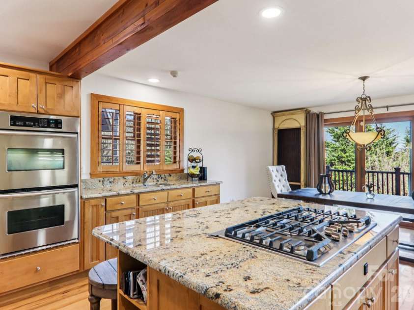 266 Lost Mine Trail, Brevard, NC 28712.  MLS# CAR4345707, YatesRealty ID 10986. 