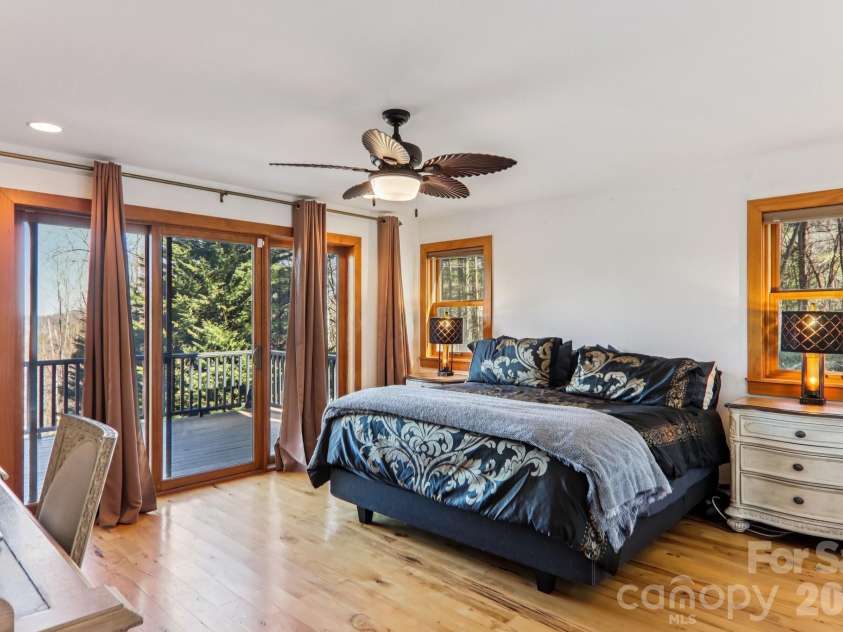 266 Lost Mine Trail, Brevard, NC 28712.  MLS# CAR4345707, YatesRealty ID 10986. 