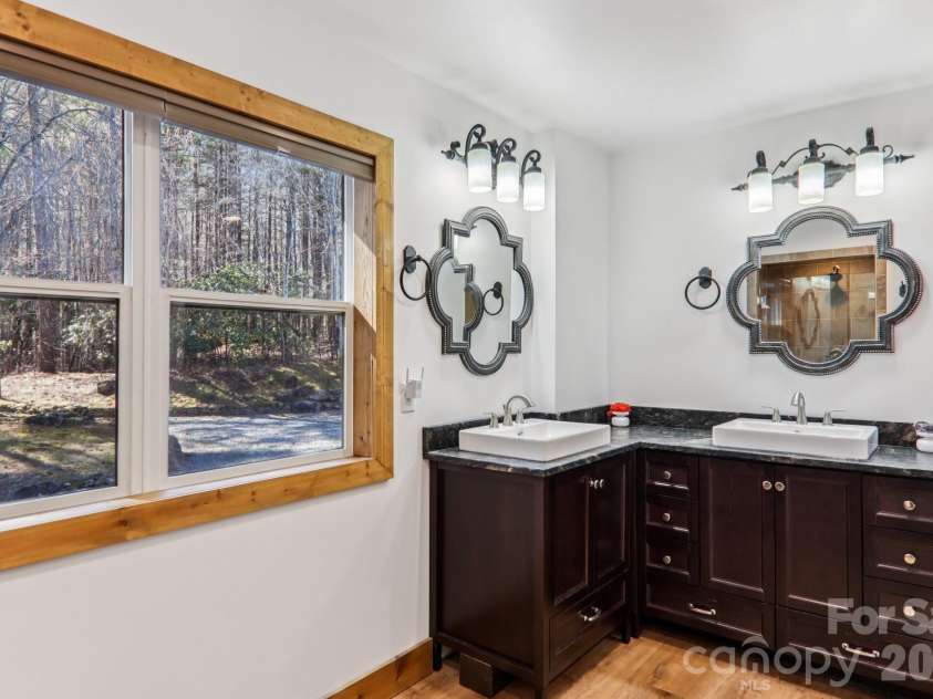 266 Lost Mine Trail, Brevard, NC 28712.  MLS# CAR4345707, YatesRealty ID 10986. 