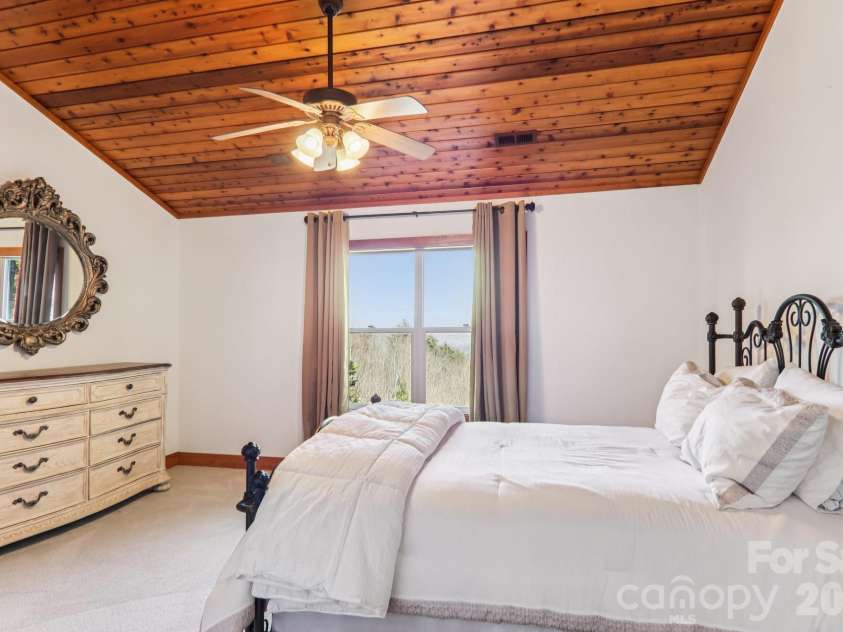 266 Lost Mine Trail, Brevard, NC 28712.  MLS# CAR4345707, YatesRealty ID 10986. 