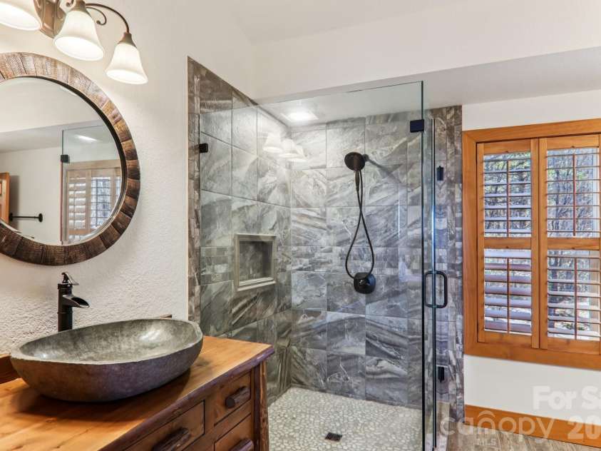 266 Lost Mine Trail, Brevard, NC 28712.  MLS# CAR4345707, YatesRealty ID 10986. 