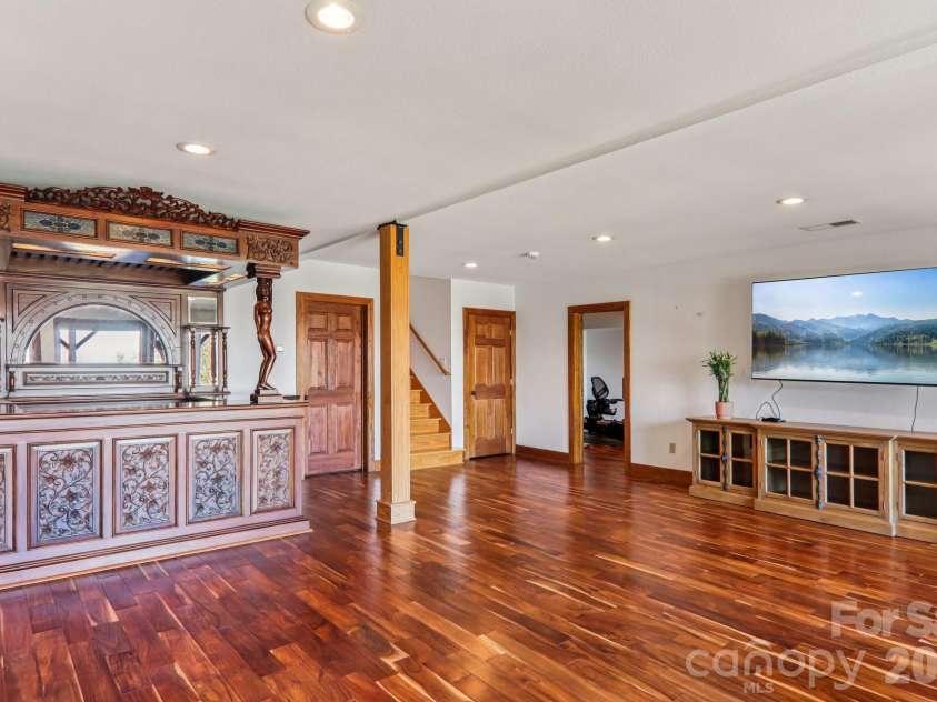 266 Lost Mine Trail, Brevard, NC 28712.  MLS# CAR4345707, YatesRealty ID 10986. 