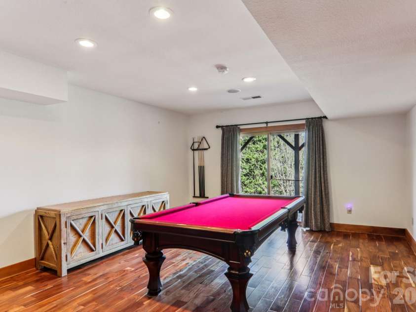 266 Lost Mine Trail, Brevard, NC 28712.  MLS# CAR4345707, YatesRealty ID 10986. 