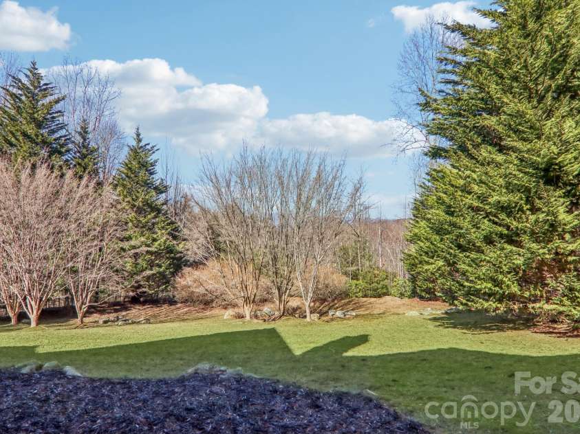 266 Lost Mine Trail, Brevard, NC 28712.  MLS# CAR4345707, YatesRealty ID 10986. 
