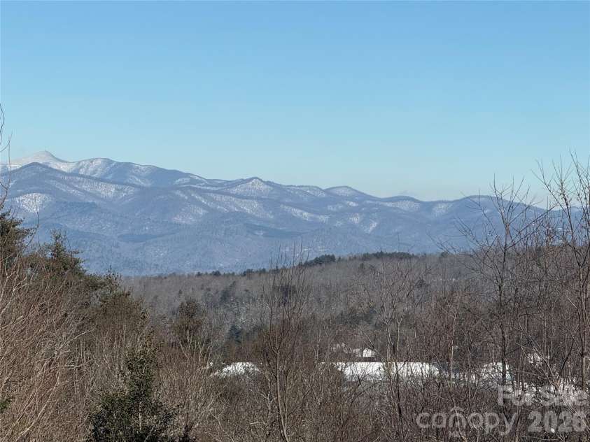 266 Lost Mine Trail, Brevard, NC 28712.  MLS# CAR4345707, YatesRealty ID 10986. 