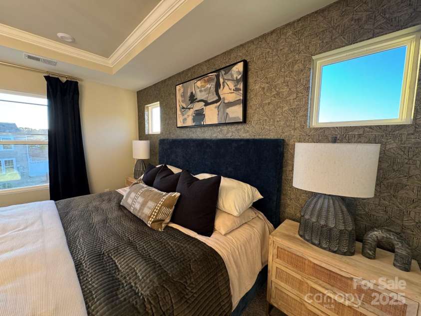 9020 Northfield Crossing Drive, Charlotte, NC 28269.  MLS# CAR4220979, YatesRealty ID 10987. 