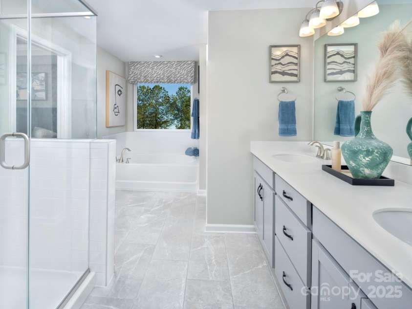 9020 Northfield Crossing Drive, Charlotte, NC 28269.  MLS# CAR4220979, YatesRealty ID 10987. Primary