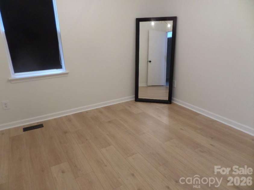 3216 Lasalle Street, Charlotte, NC 28216.  MLS# CAR4325298, YatesRealty ID 10988. 