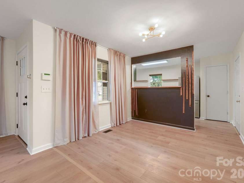 3216 Lasalle Street, Charlotte, NC 28216.  MLS# CAR4420657, YatesRealty ID 10988. 