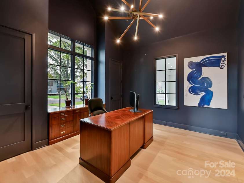1401 Heather Lane, Charlotte, NC 28209.  MLS# CAR4198264, YatesRealty ID 1099. 