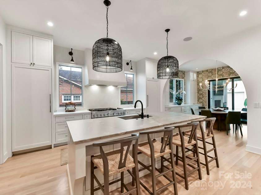 1401 Heather Lane, Charlotte, NC 28209.  MLS# CAR4198264, YatesRealty ID 1099. 