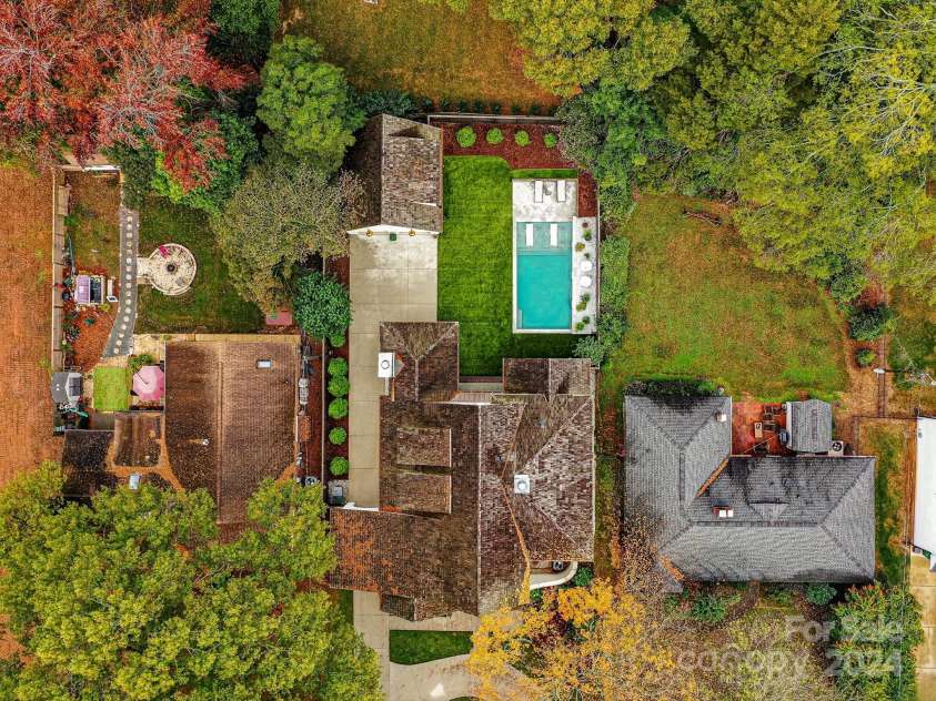 1401 Heather Lane, Charlotte, NC 28209.  MLS# CAR4198264, YatesRealty ID 1099. 