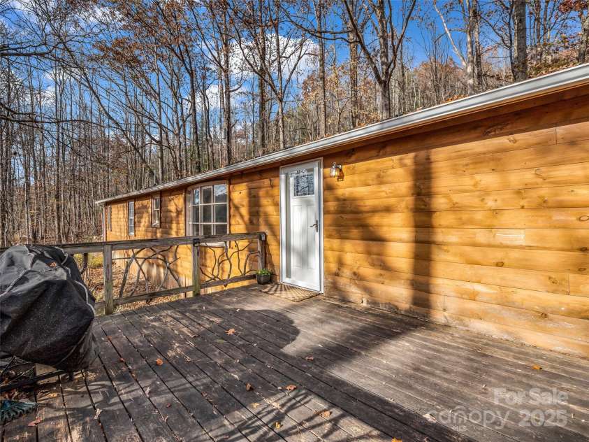 3620 Howard Gap Road, Saluda, NC 28773.  MLS# CAR4322443, YatesRealty ID 1099. 