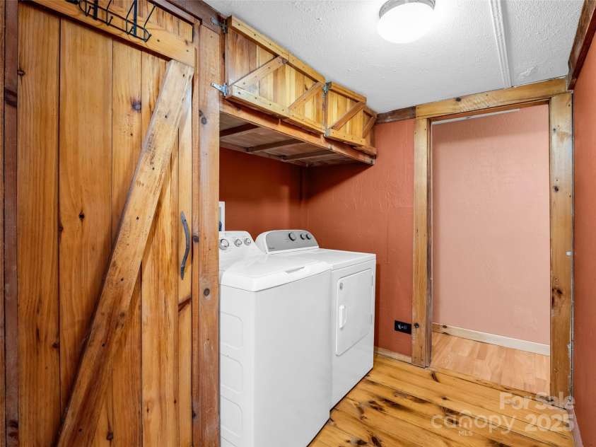 3620 Howard Gap Road, Saluda, NC 28773.  MLS# CAR4322443, YatesRealty ID 1099. 