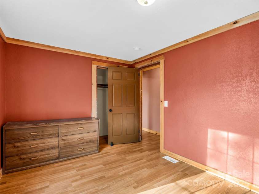 3620 Howard Gap Road, Saluda, NC 28773.  MLS# CAR4322443, YatesRealty ID 1099. 