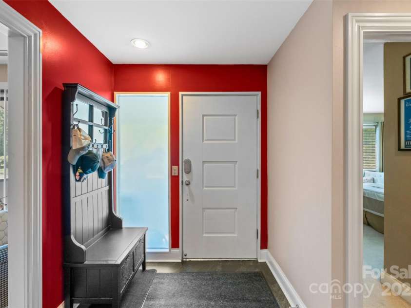 5 Lakemoor Lane, Hendersonville, NC 28739.  MLS# CAR4253352, YatesRealty ID 10990. Foyer