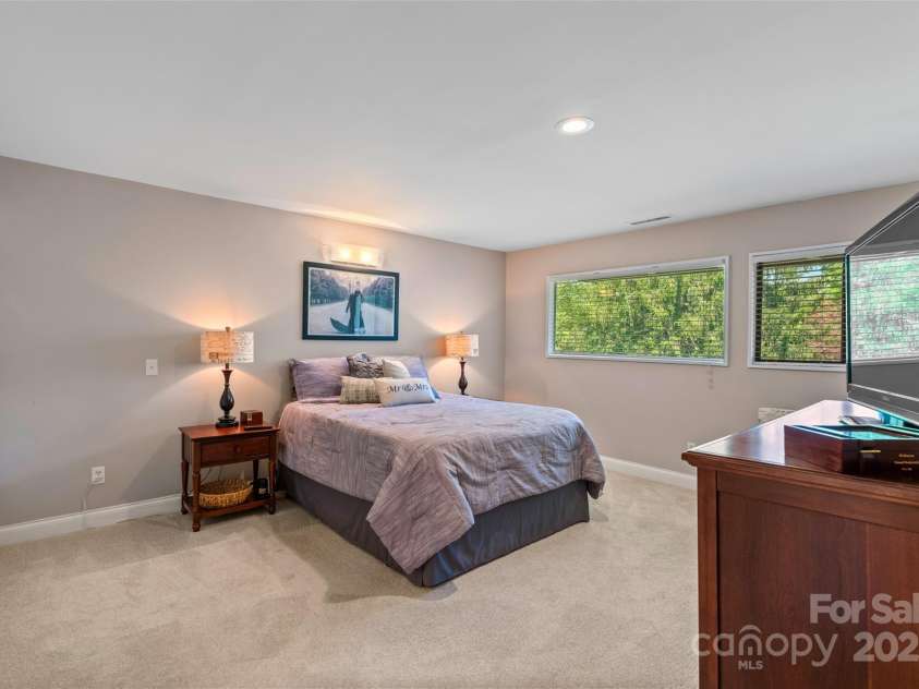 5 Lakemoor Lane, Hendersonville, NC 28739.  MLS# CAR4253352, YatesRealty ID 10990. Primary Bedroom