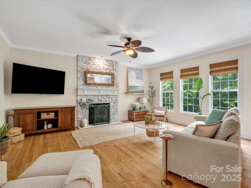 246 Mcduffie Lane, Fort Mill, SC 29715.  MLS# CAR4249376, YatesRealty ID 10991. 