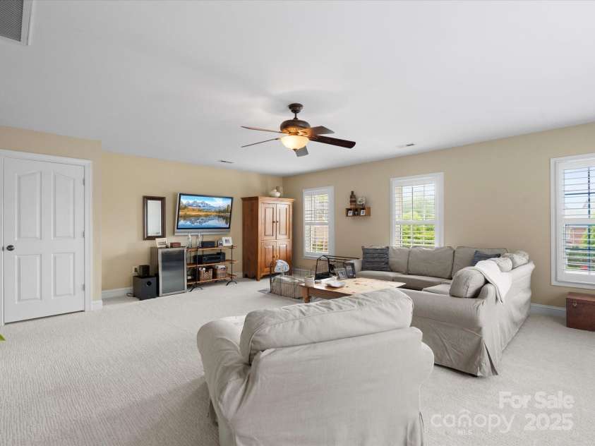 246 Mcduffie Lane, Fort Mill, SC 29715.  MLS# CAR4249376, YatesRealty ID 10991. 