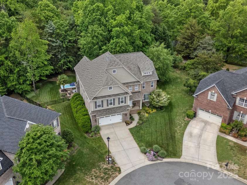 246 Mcduffie Lane, Fort Mill, SC 29715.  MLS# CAR4249376, YatesRealty ID 10991. 