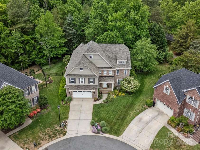 246 Mcduffie Lane, Fort Mill, SC 29715.  MLS# CAR4249376, YatesRealty ID 10991. 