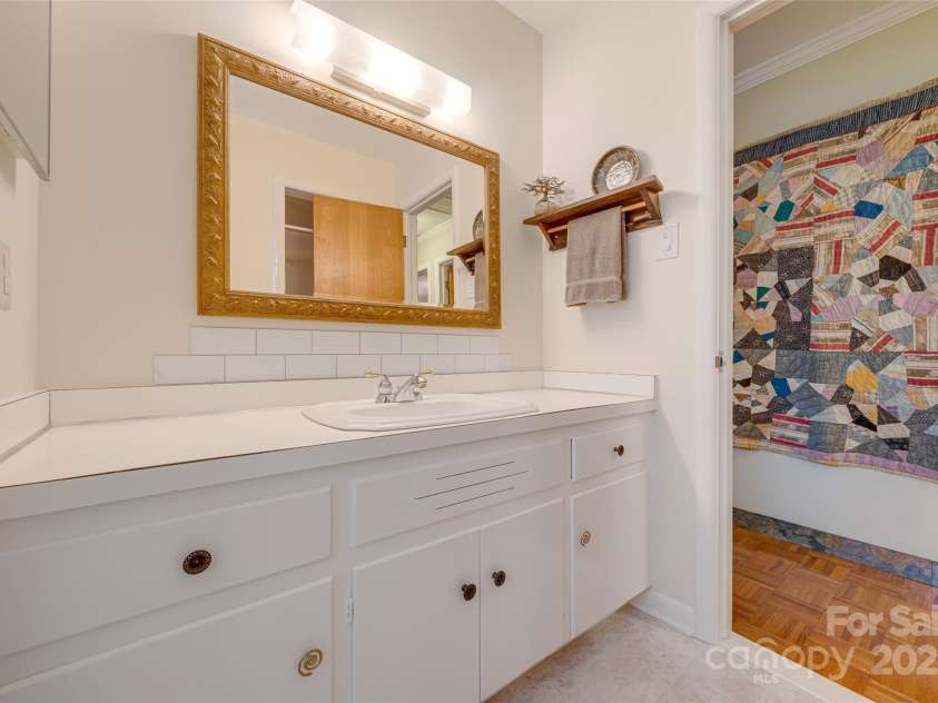 23 Zephyr Drive, Asheville, NC 28806.  MLS# CAR4241105, YatesRealty ID 10993. 