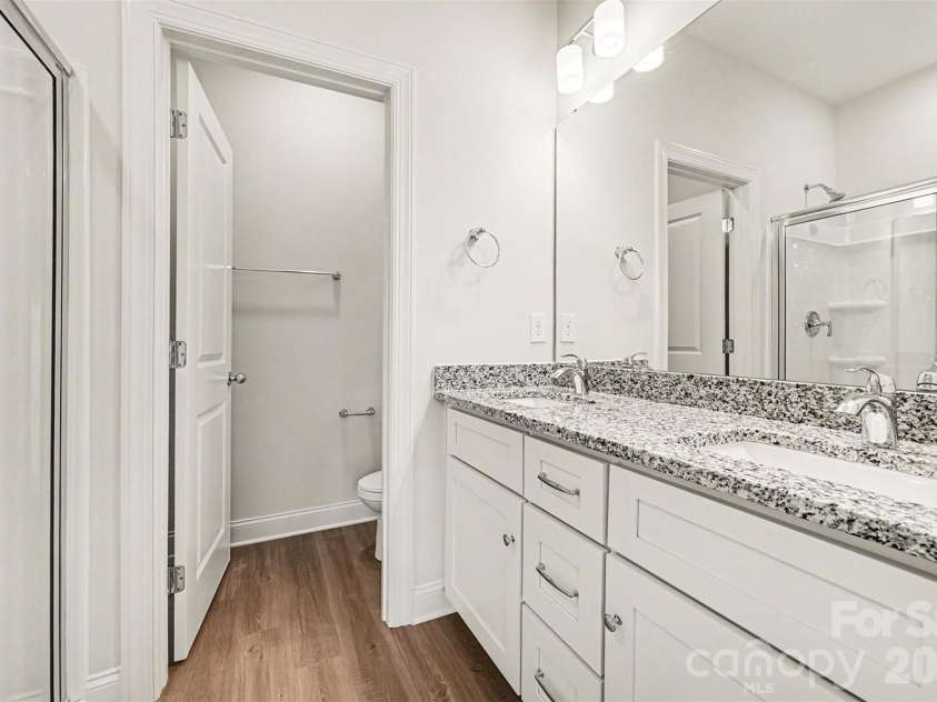 226 Oak Circle, Newton, NC 28658.  MLS# CAR4336438, YatesRealty ID 10994. 