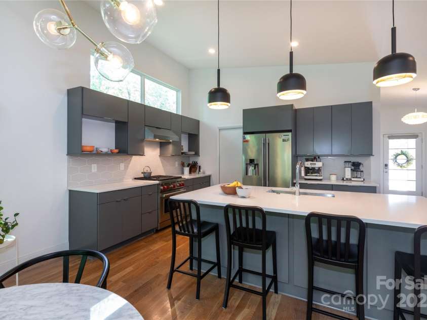 4211 Mantle Court, Charlotte, NC 28205.  MLS# CAR4251839, YatesRealty ID 10994. 