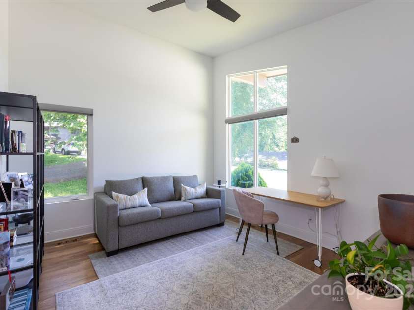 4211 Mantle Court, Charlotte, NC 28205.  MLS# CAR4251839, YatesRealty ID 10994. 