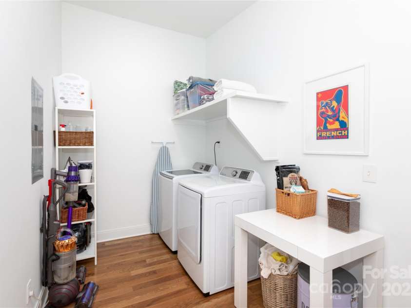 4211 Mantle Court, Charlotte, NC 28205.  MLS# CAR4251839, YatesRealty ID 10994. 